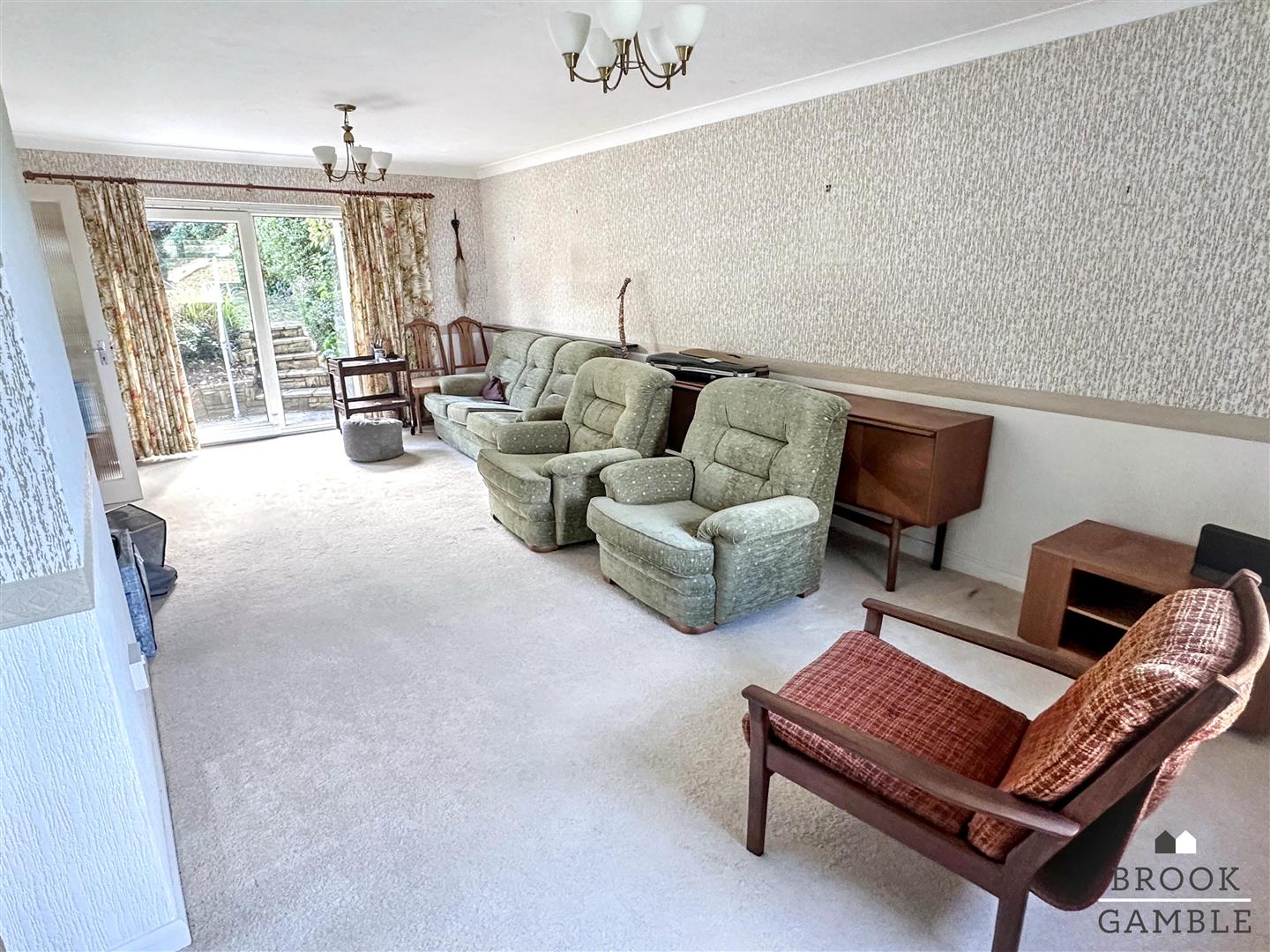 3 Bedroom House. Old Mansion Close in Eastbourne, East Sussex 6